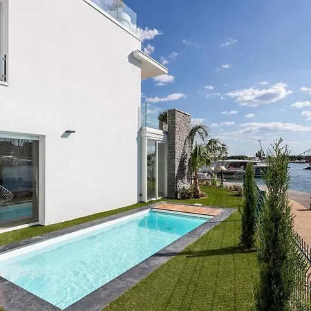 Vila Villa D'Exception - Marina Piscine Rooftop 10 Personnes - 4 Etoiles *