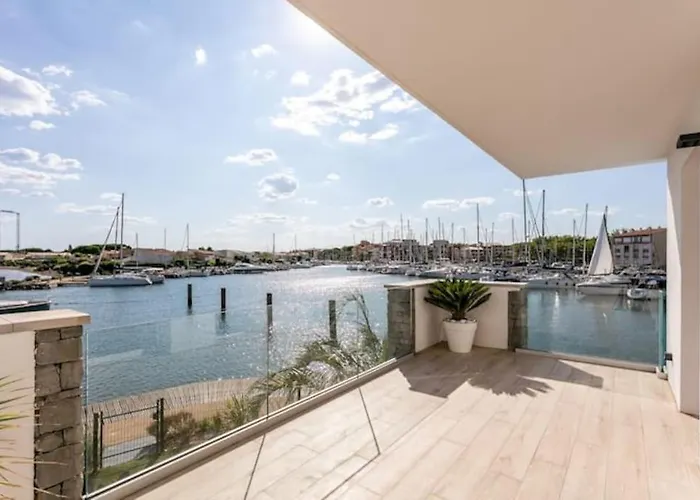 - Maison 10 Pers - Cap D'agde - Cap Dream's - 4 Etoiles 빌라 *